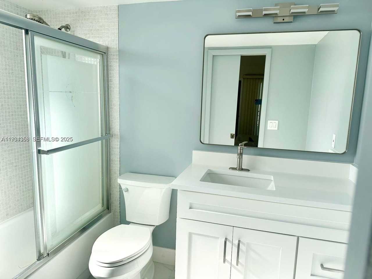 4098 Yarmouth E #4098 - Photo 6 of 8