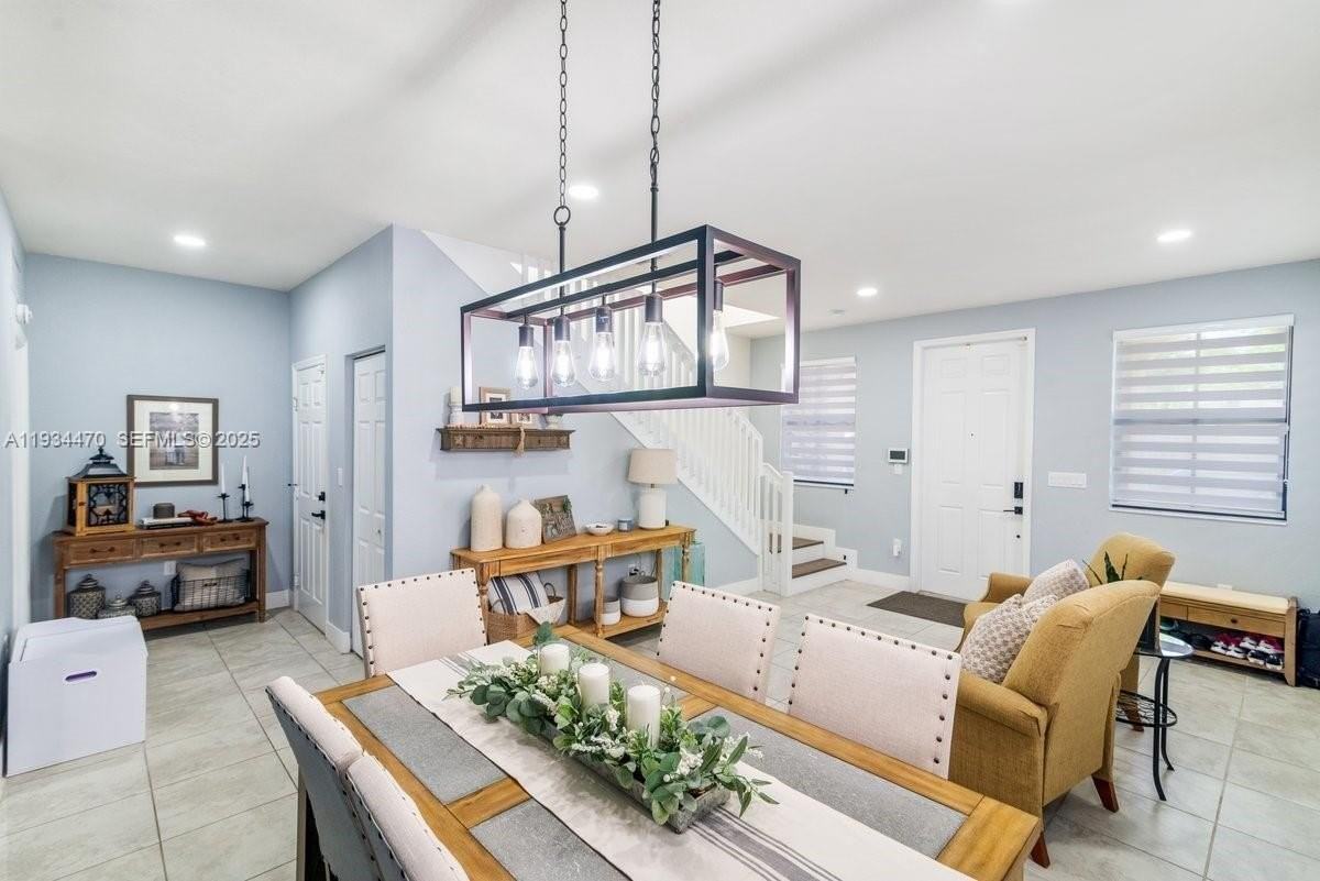 2417 Ne 2nd Dr - Photo 7 of 26