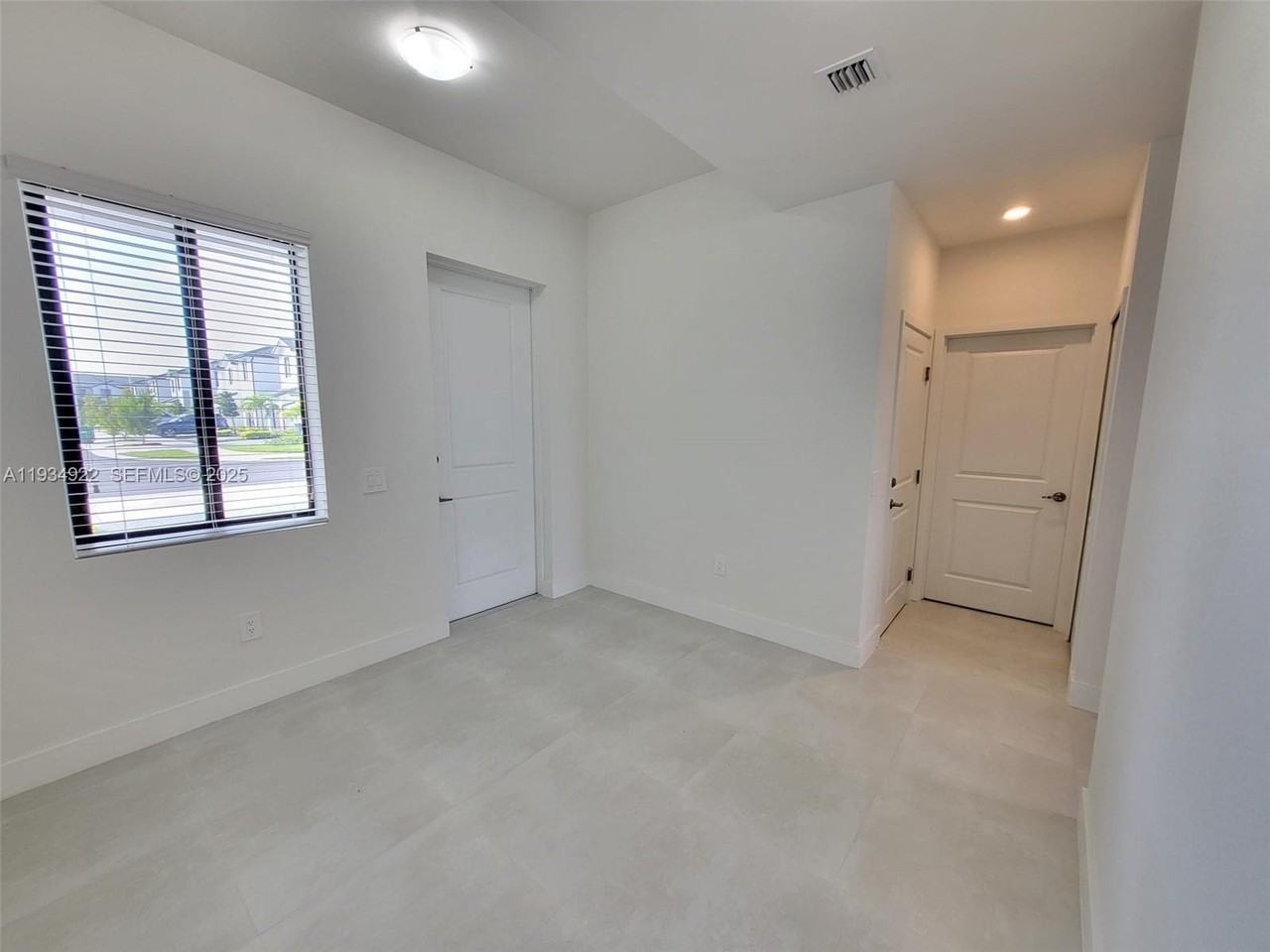 19011 Sw 344th Ter - Photo 6 of 38