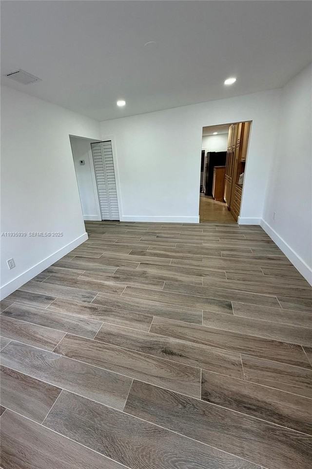 1526 Sw 65th Ave - Photo 3 of 37