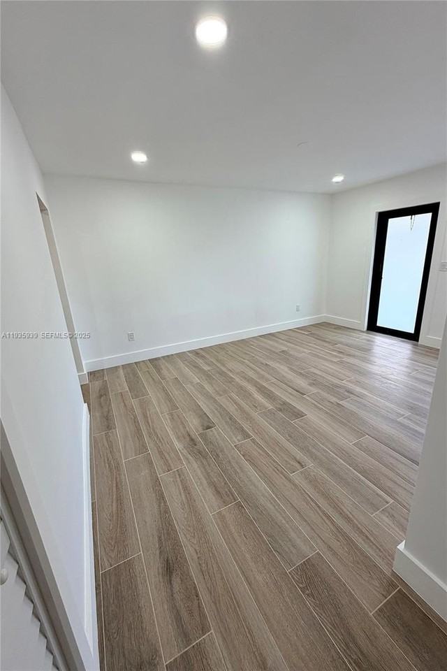 1526 Sw 65th Ave - Photo 7 of 37