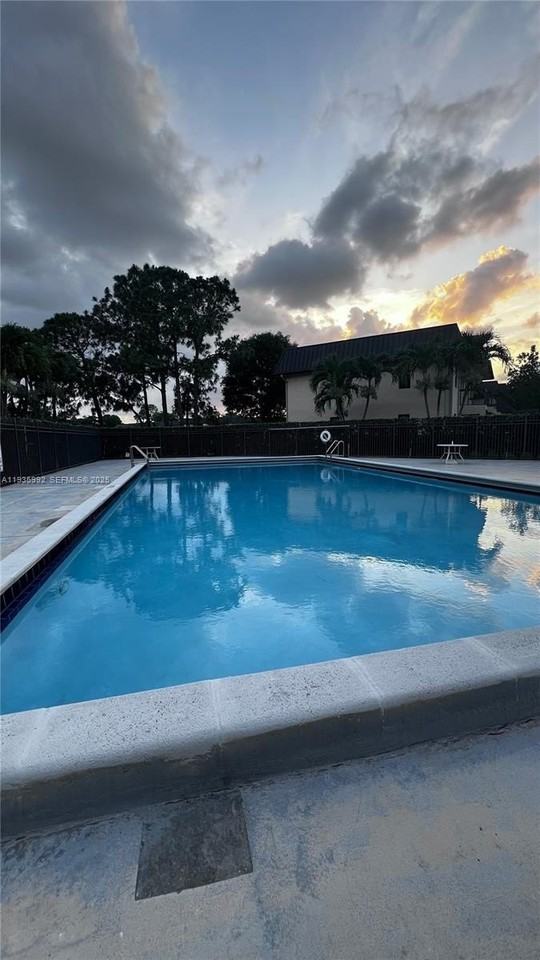 173 Nw 93rd Ave #201 - Photo 3 of 17