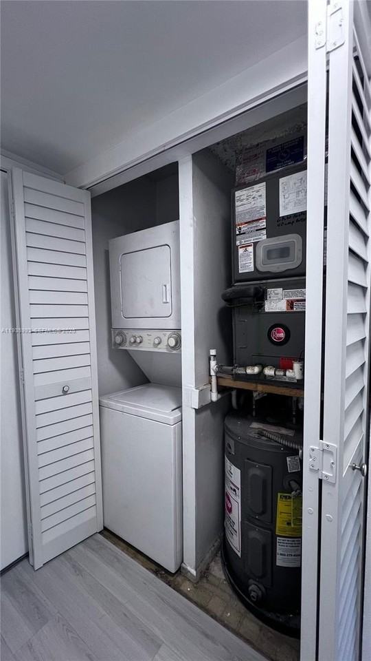 173 Nw 93rd Ave #201 - Photo 7 of 17