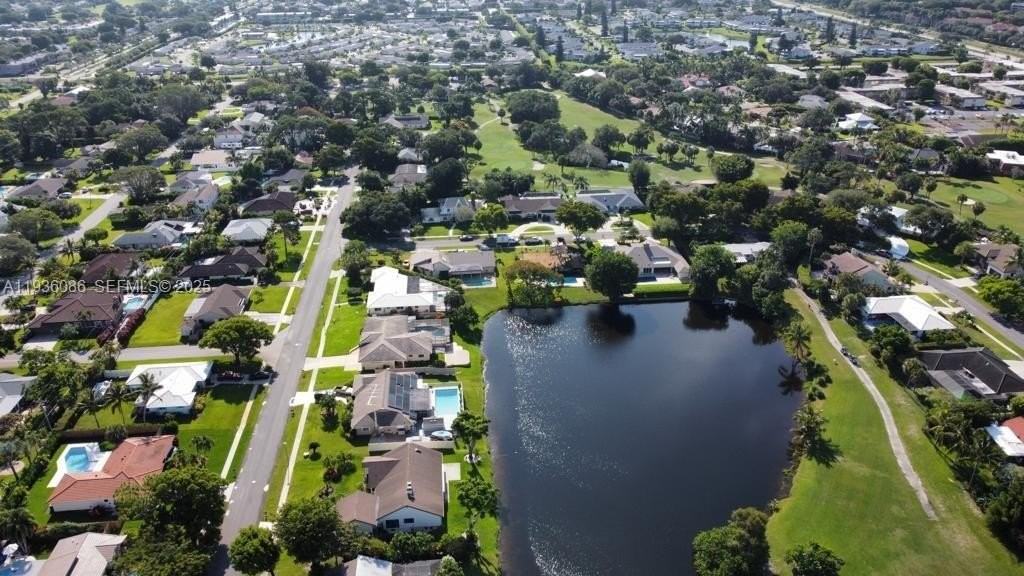 3324 Lakeview Blvd - Photo 5 of 40