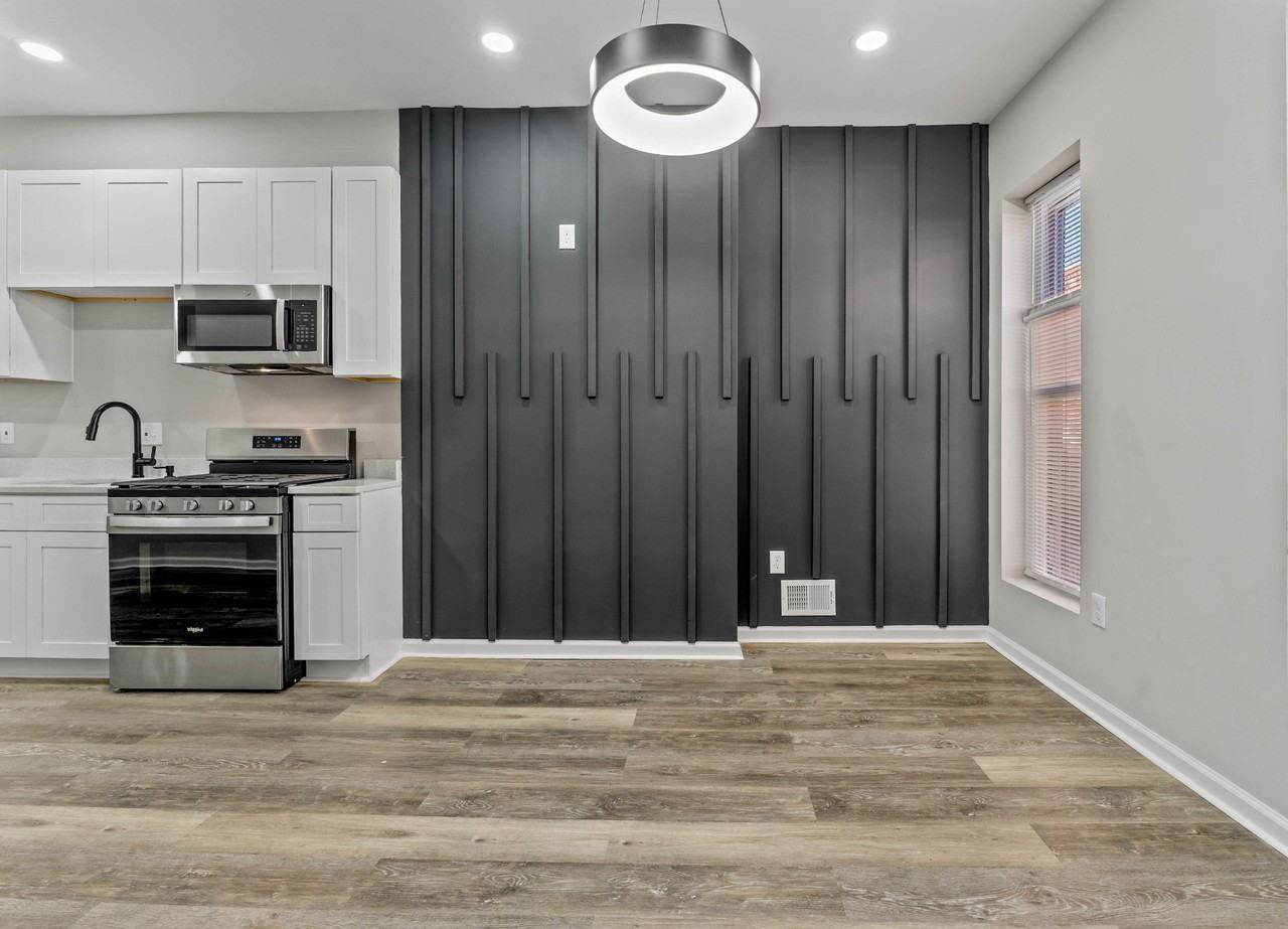 Dolphin St - Photo 5 of 10