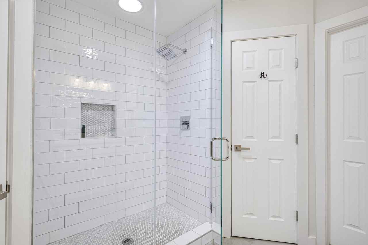 Donna Dr - Photo 2 of 29