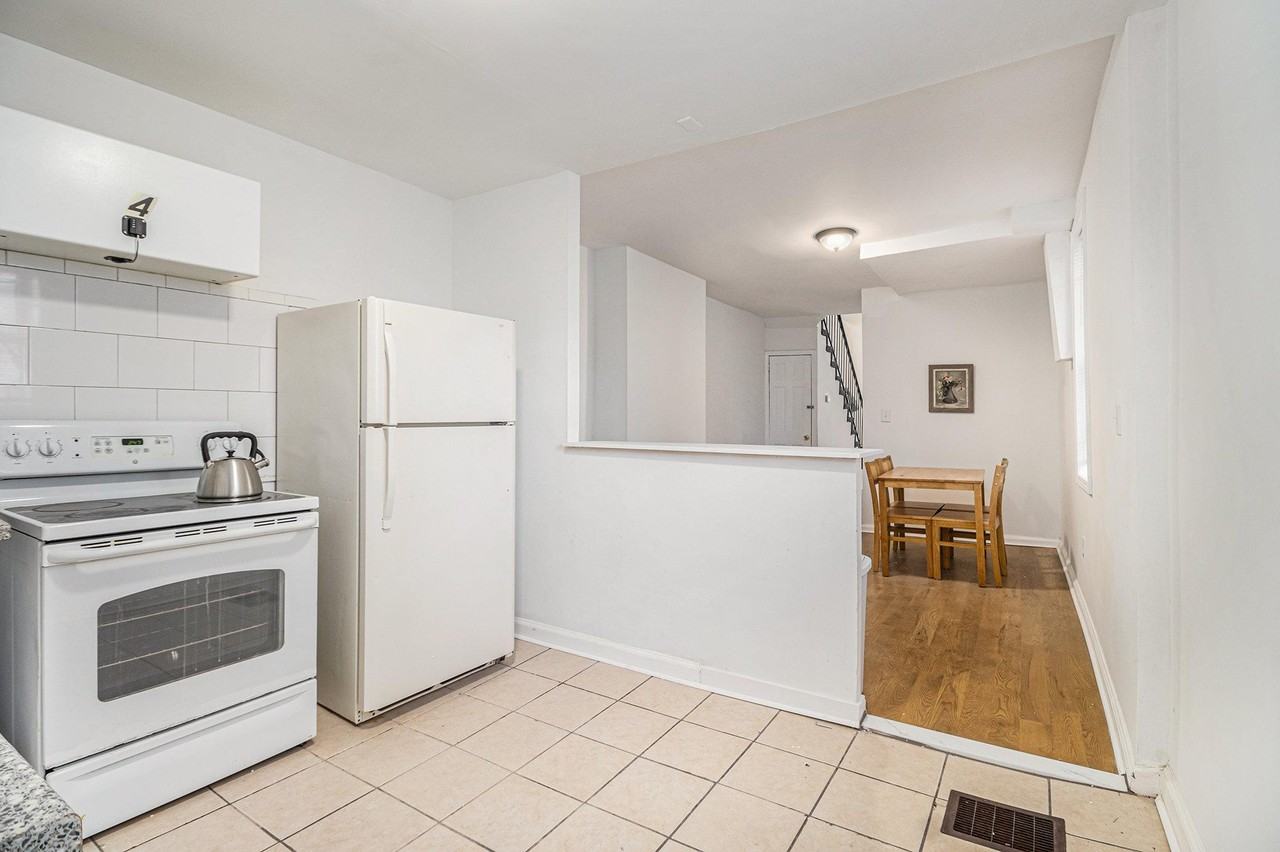 N Willington St - Photo 4 of 14