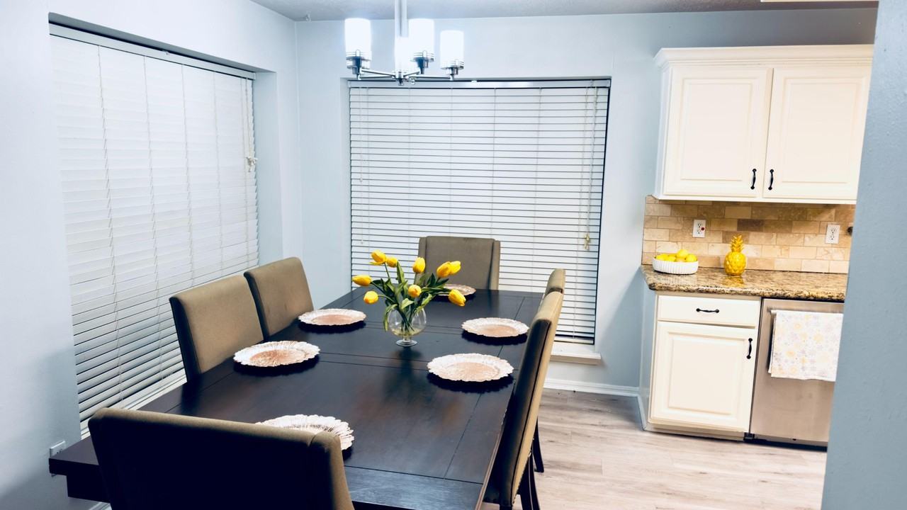 Dawncrest Way - Photo 3 of 9