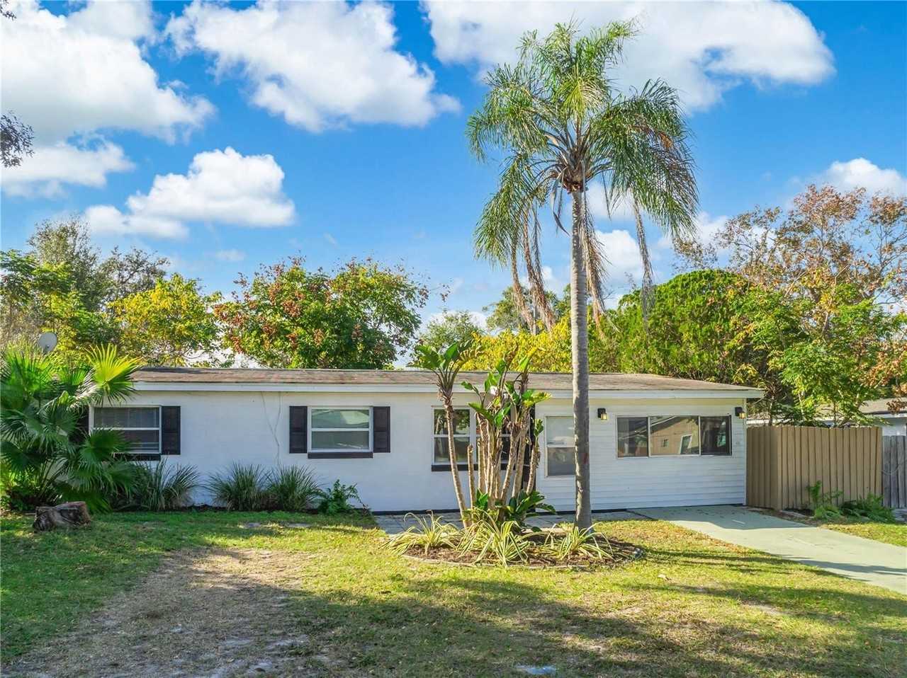 2338 Juno Ave - Photo 3 of 31