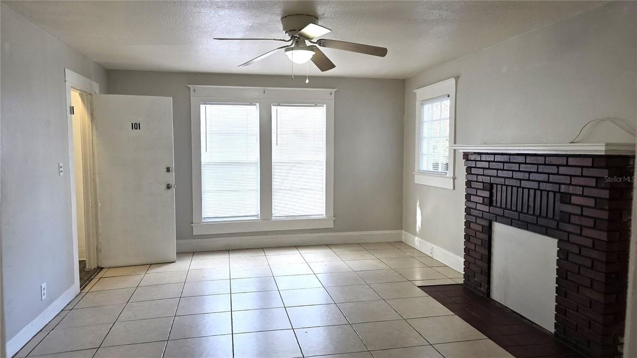 1113 S Park Ave #101 - Photo 2 of 5