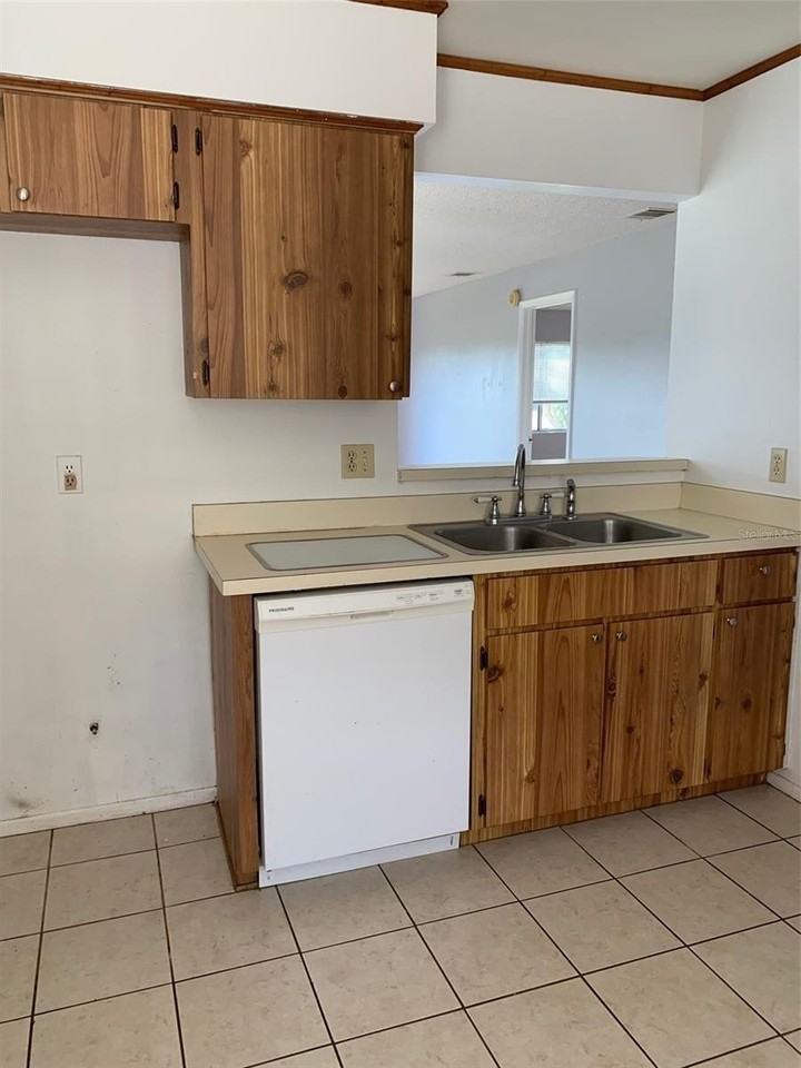 2368 Turpin Dr - Photo 3 of 15