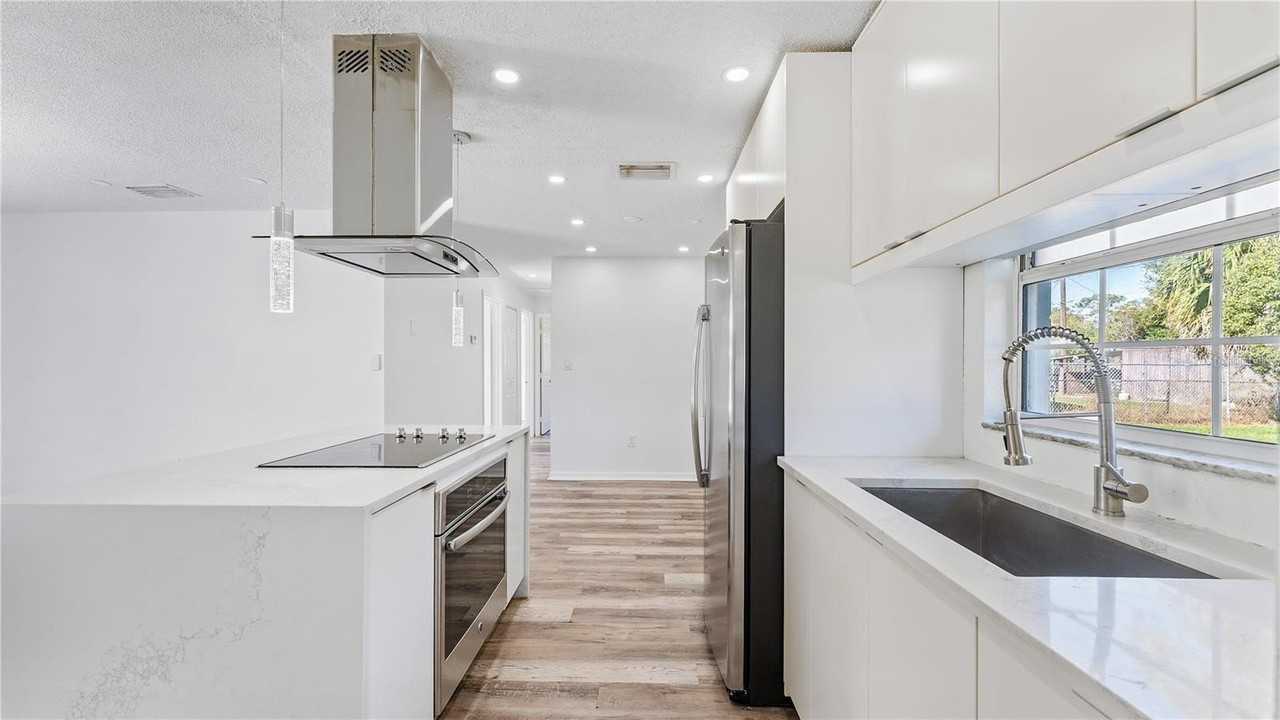 4447 Ivey Ct - Photo 5 of 25