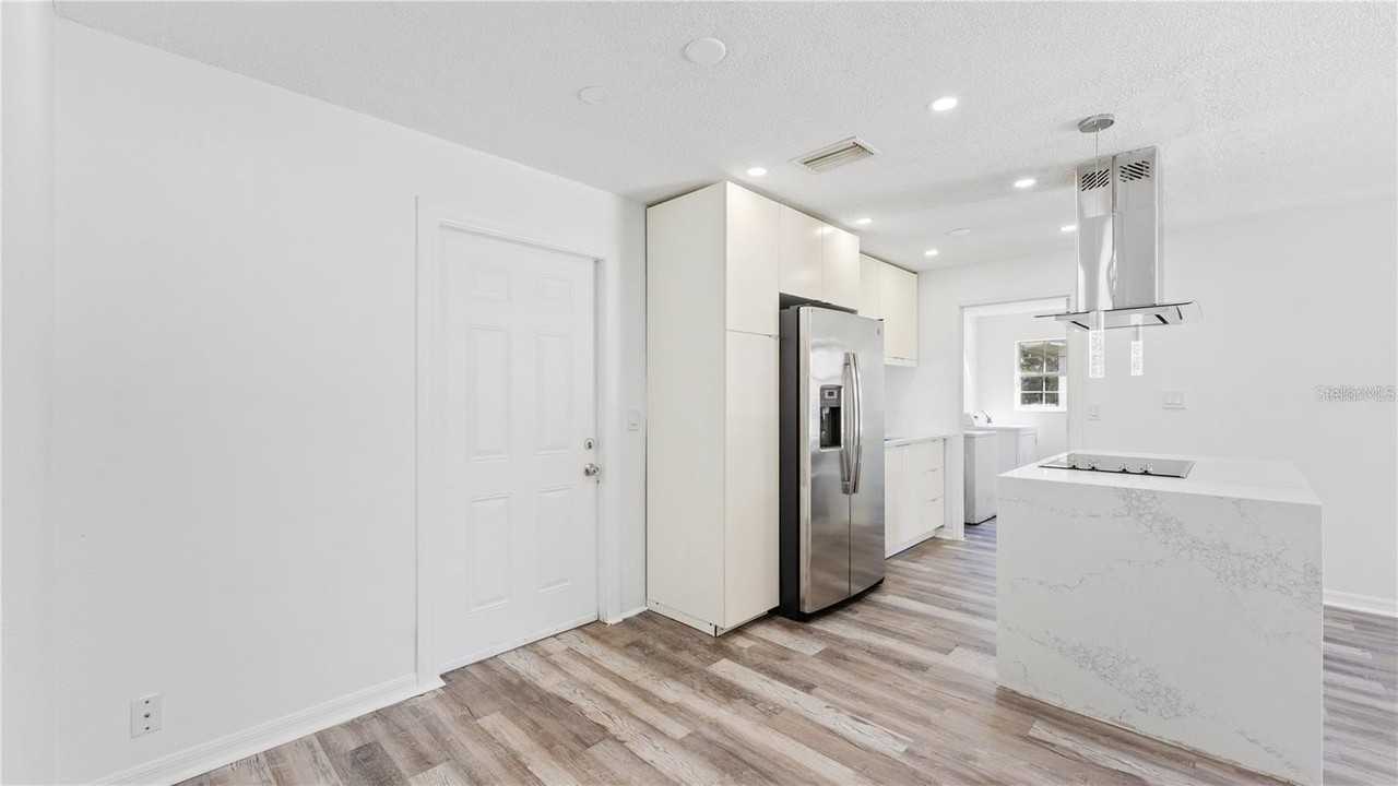 4447 Ivey Ct - Photo 7 of 25