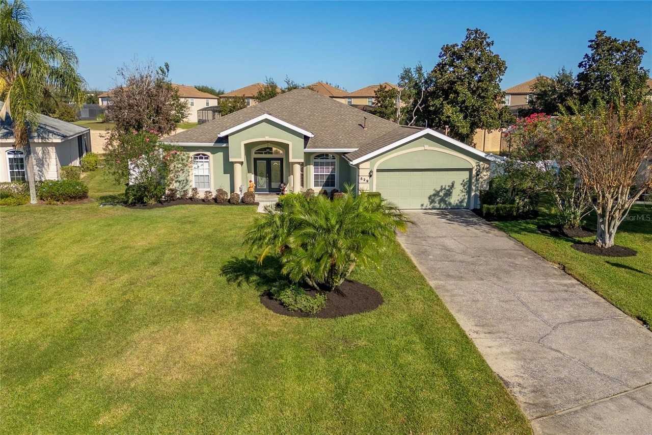 529 Via Del Sol Dr - Photo 4 of 42