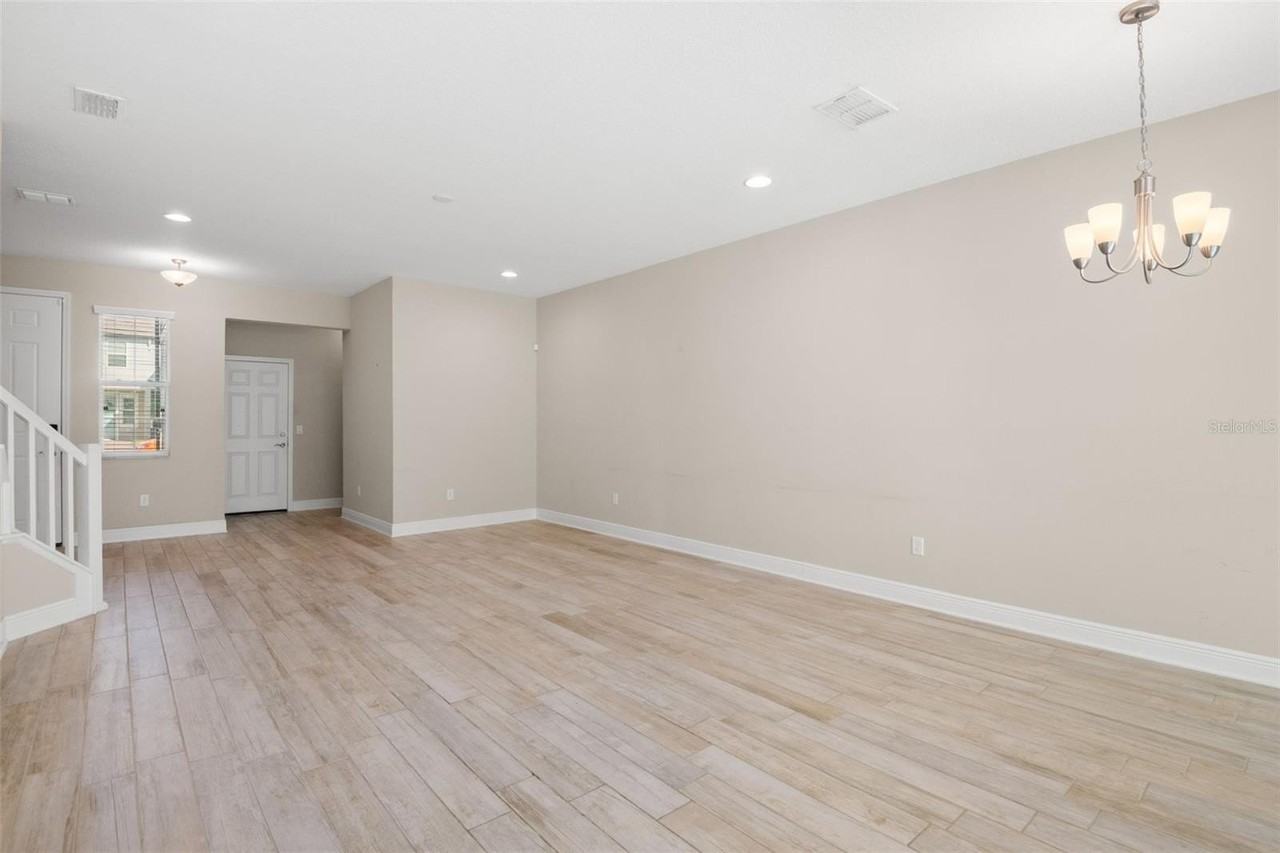 2427 Foggy Creek Cir - Photo 4 of 30