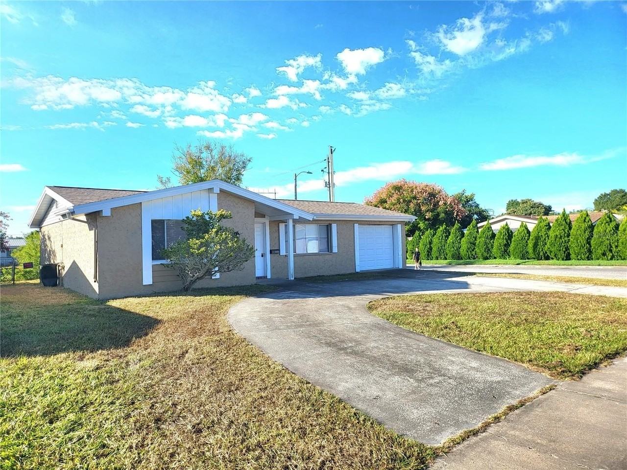 4004 Grayton Dr - Photo 2 of 18