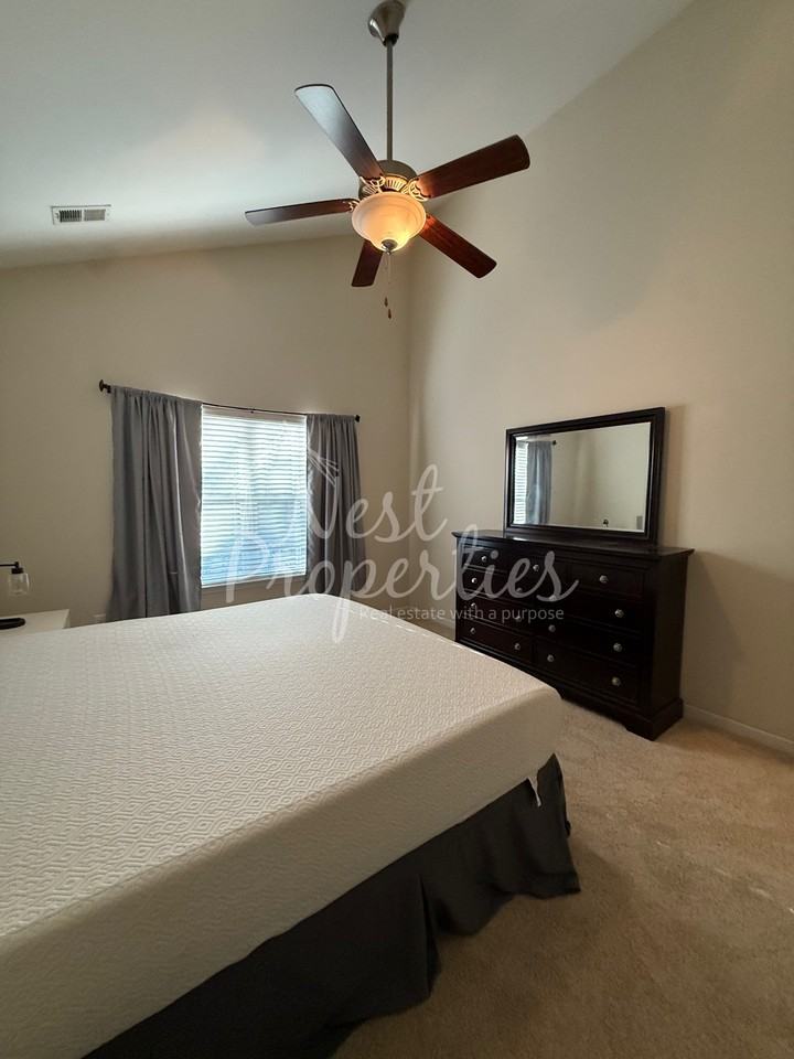 613 Finnegan Ln #1 - Photo 4 of 12