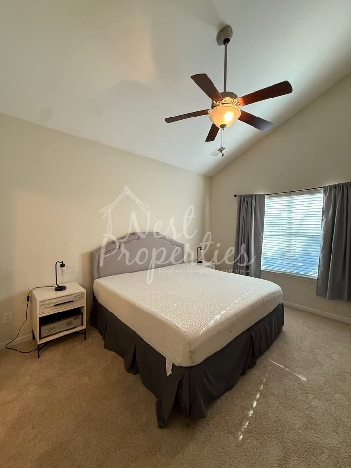 613 Finnegan Ln #1 - Photo 7 of 12