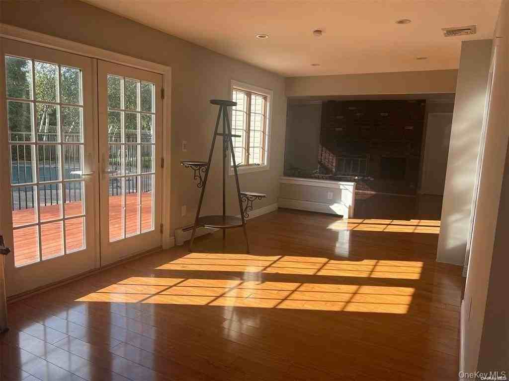 3 Thornridge Ln - Photo 4 of 12