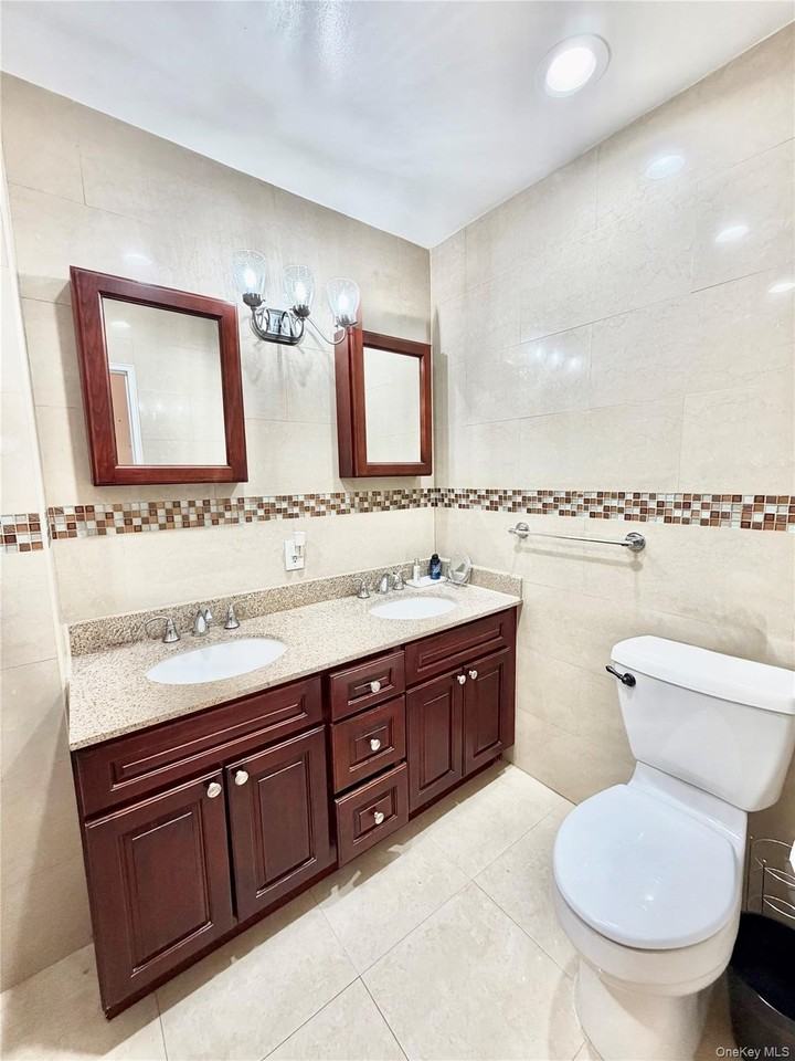 1563 Murray St - Photo 6 of 13