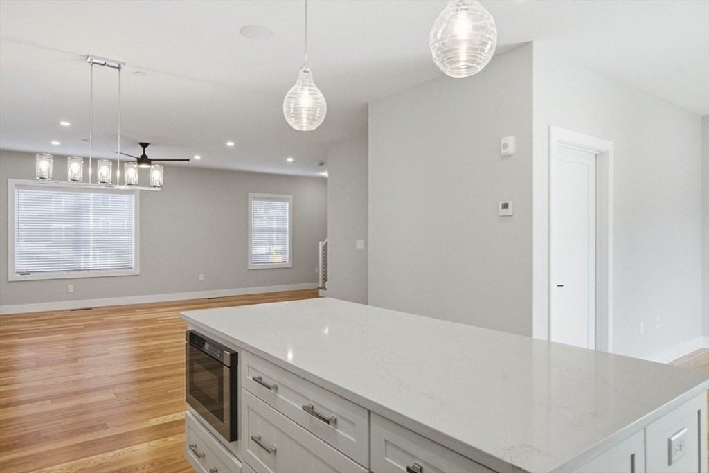 7 Elise Ave - Photo 7 of 41