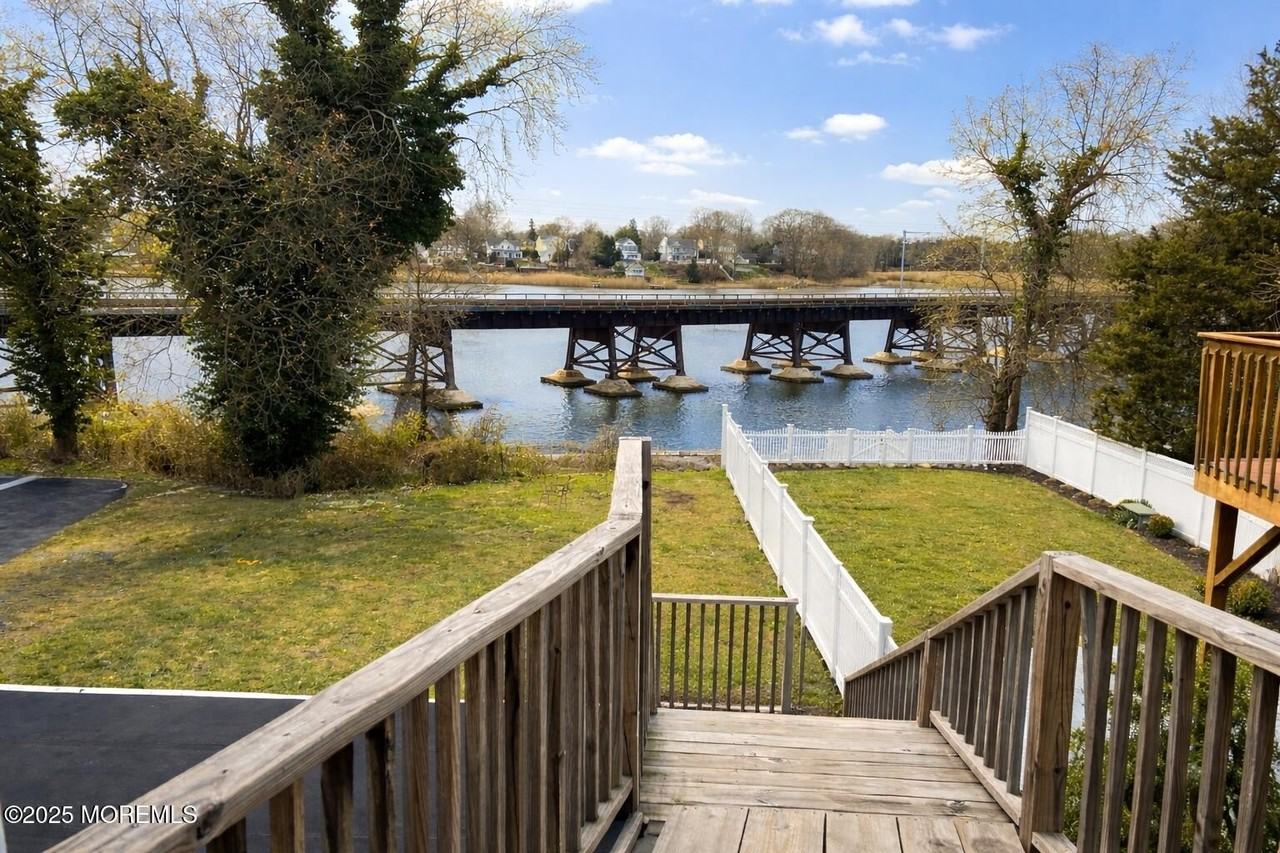 23 Rector Pl Unit B #B - Photo 6 of 9