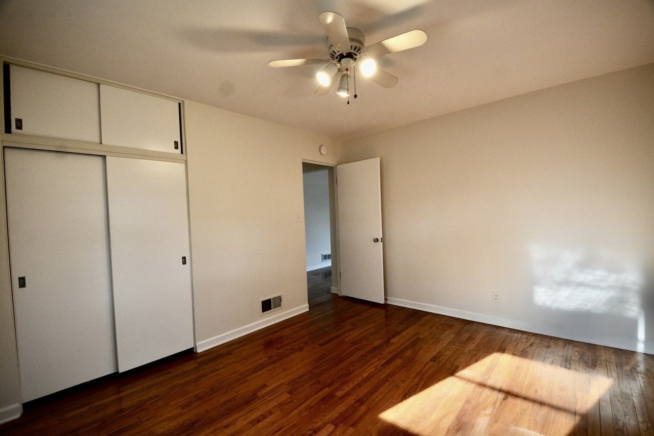 609 N Loomis St - Photo 6 of 13