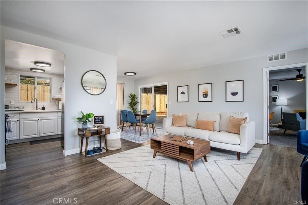 6886 Hillview Rd - Photo 2 of 22