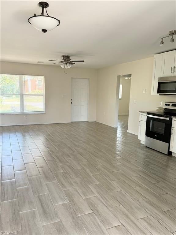 4831 Esplanade St - Photo 4 of 14