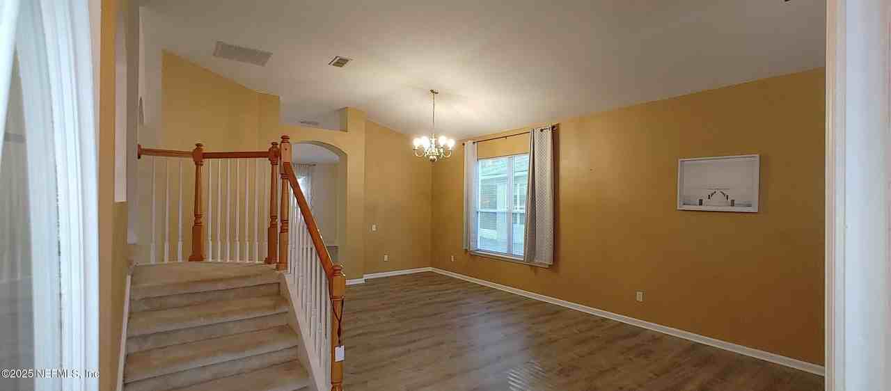 10542 Castlebar Glen Dr S - Photo 7 of 32