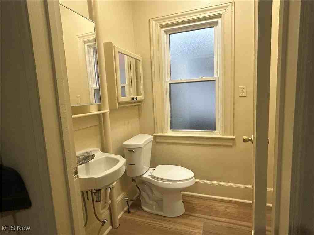 510 Forest Ave - Photo 6 of 8