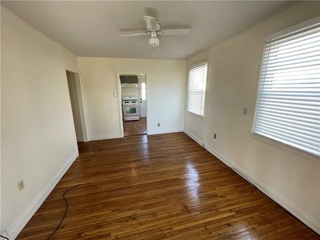 1927 Kentucky Ave - Photo 2 of 7