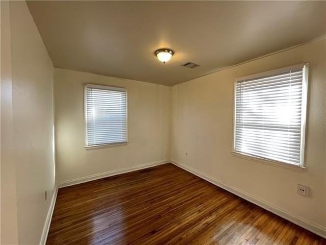 1927 Kentucky Ave - Photo 5 of 7