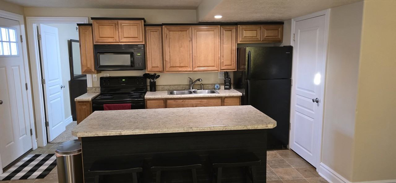 979 Nw - Photo 5 of 18