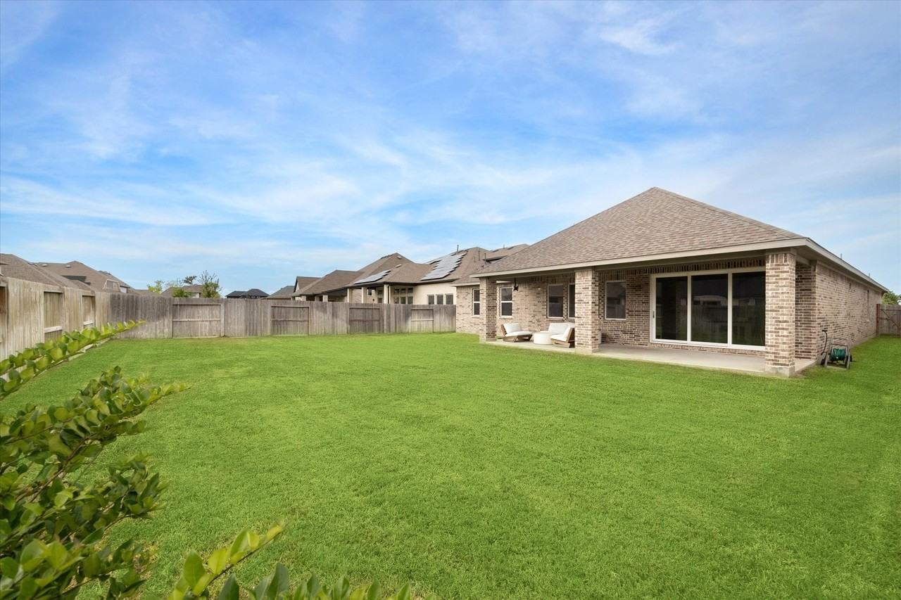 10014 Serenity Grove Dr - Photo 3 of 21