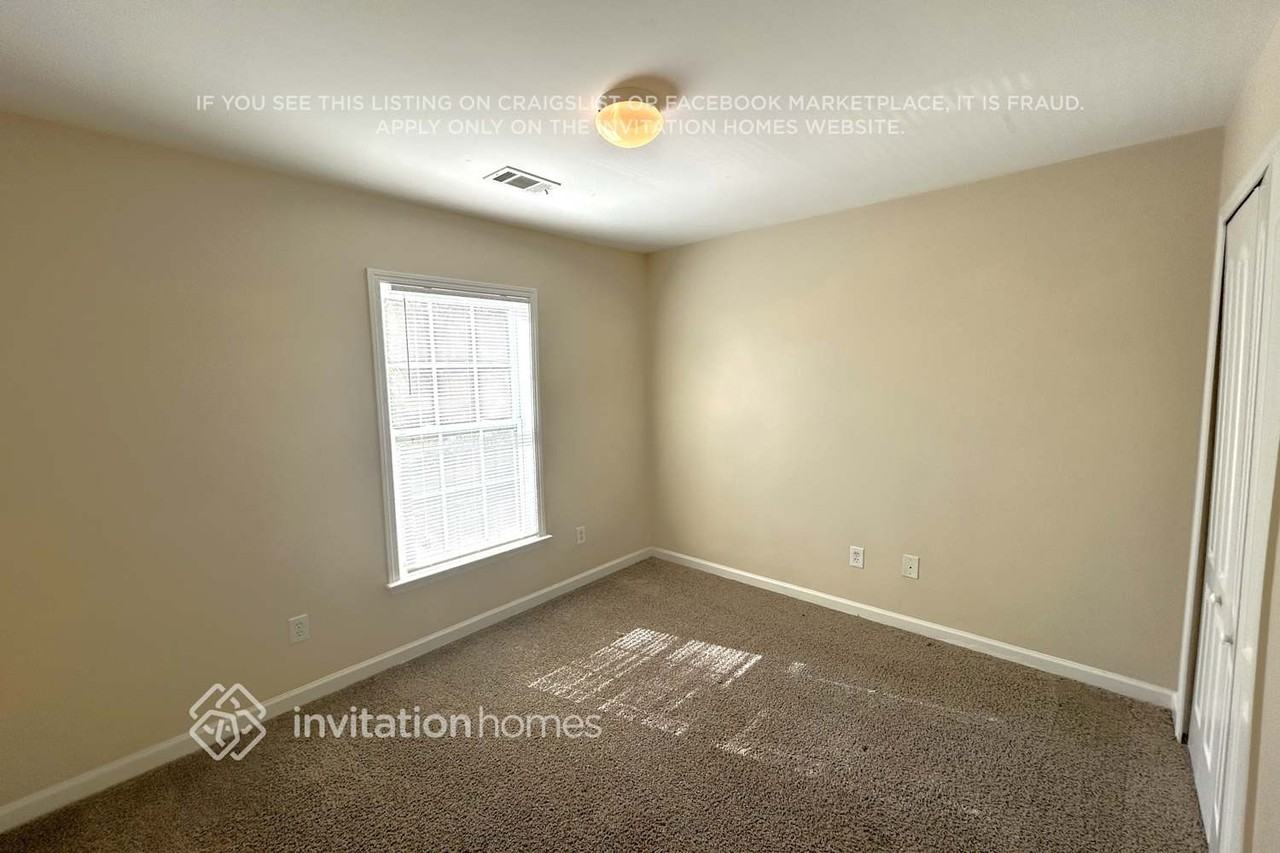 3568 Park Hill Cir - Photo 7 of 12