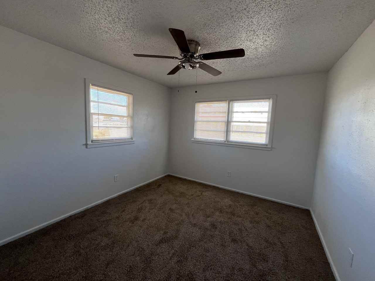 713 47th St #A - Photo 2 of 8