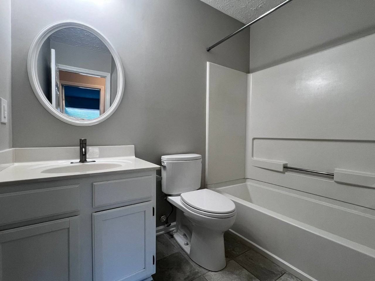 109 Carmel Woods Ct - Photo 5 of 18