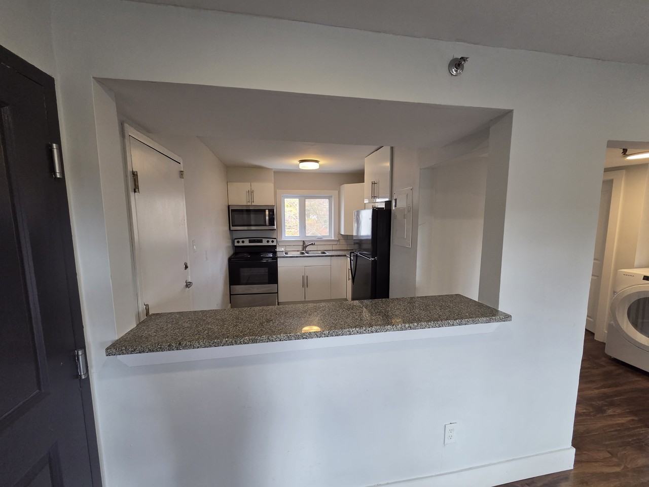 85 Evans Ave #6 - Photo 2 of 8