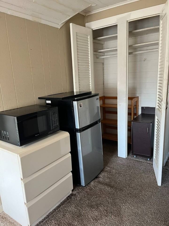 116 S Penataquit Ave - Photo 2 of 5