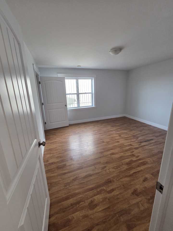 693 St Margarets Bay Rd #301 - Photo 5 of 11