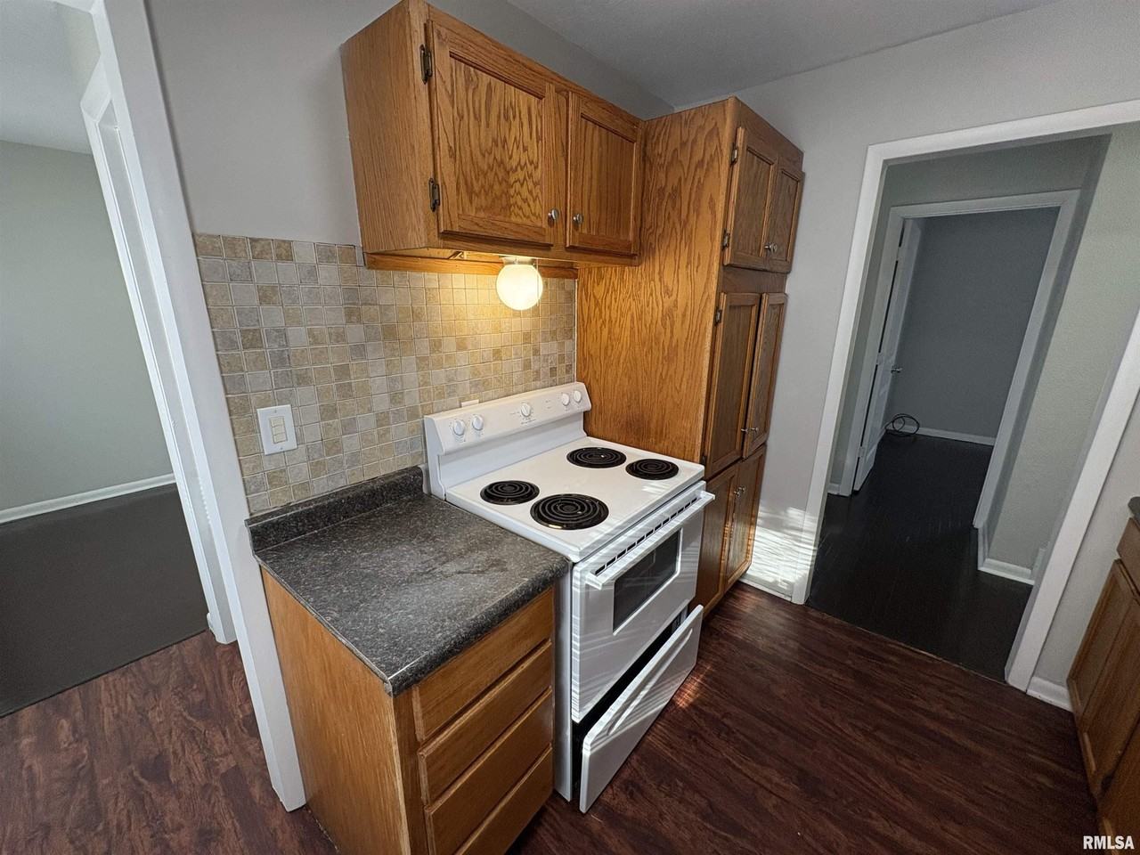 2324 W Gilbert Ave - Photo 7 of 16