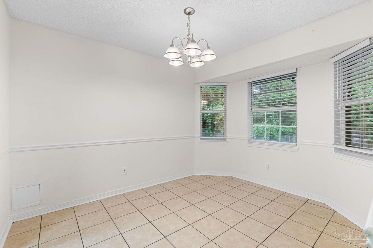 1203 Brook Bend Rd - Photo 6 of 19