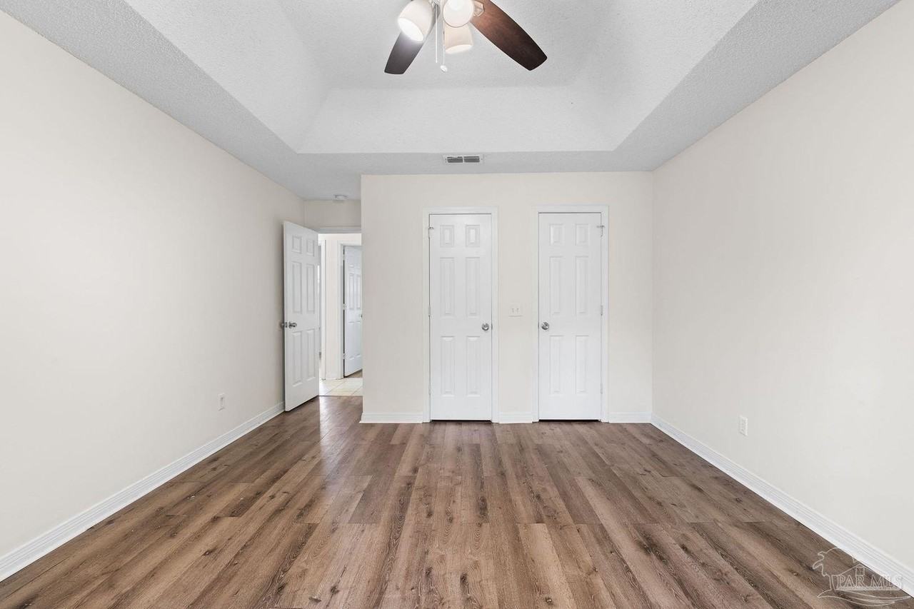 1203 Brook Bend Rd - Photo 7 of 19