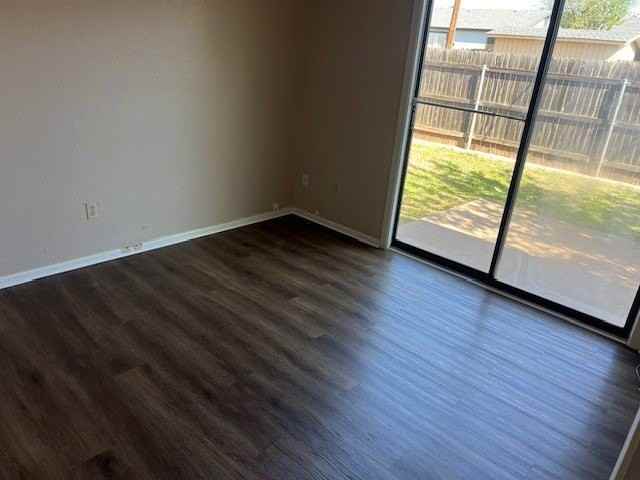 415 1/2 36th Pl - Photo 6 of 9