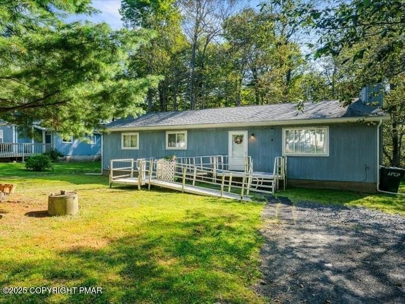 9127 Brandywine Dr - Photo 2 of 25