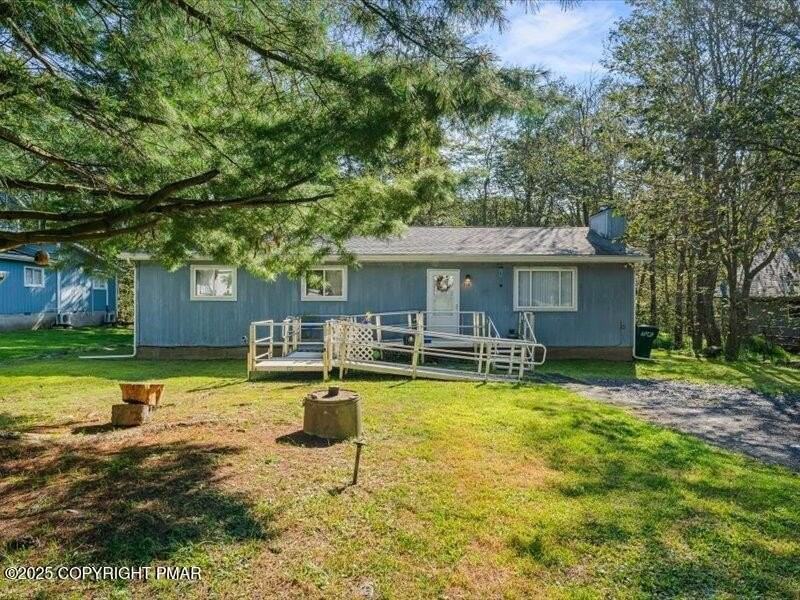 9127 Brandywine Dr - Photo 3 of 25