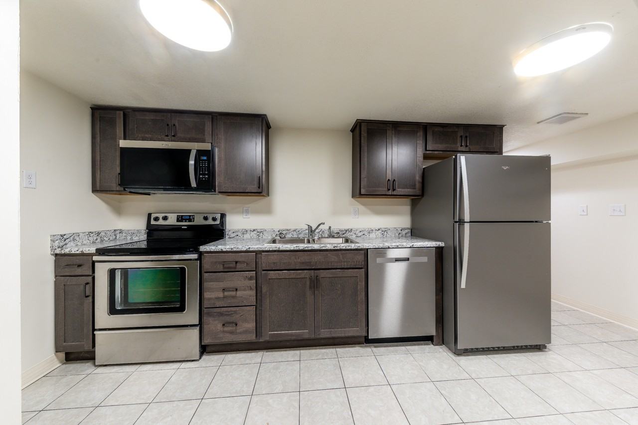 404 Lincoln Ave Bsmt #BS - Photo 3 of 11