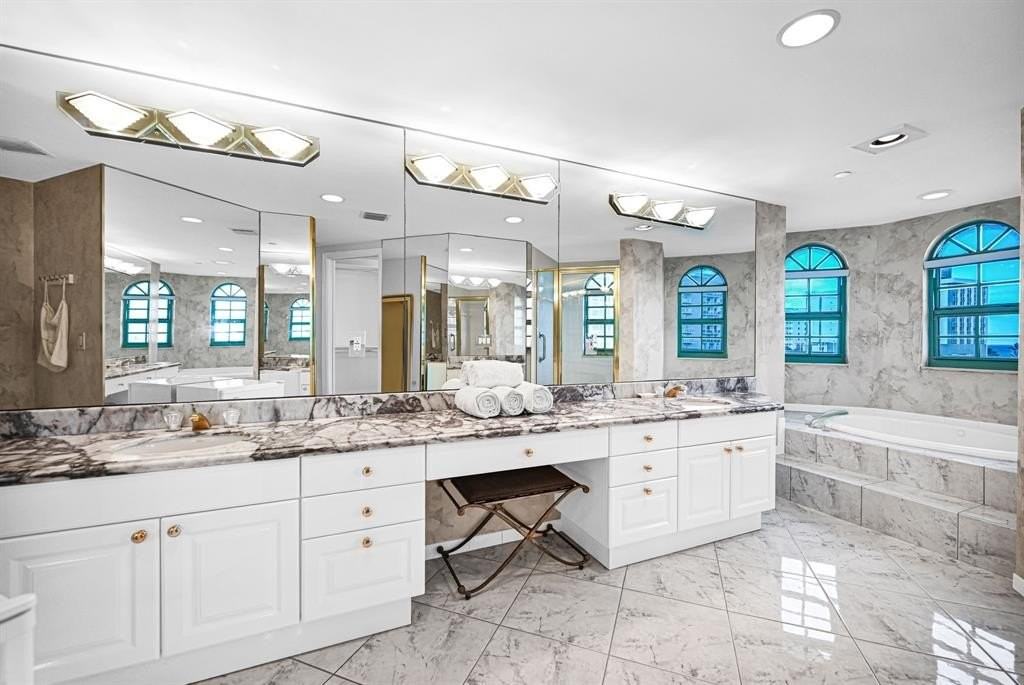 301 N Birch Rd #6S - Photo 5 of 21