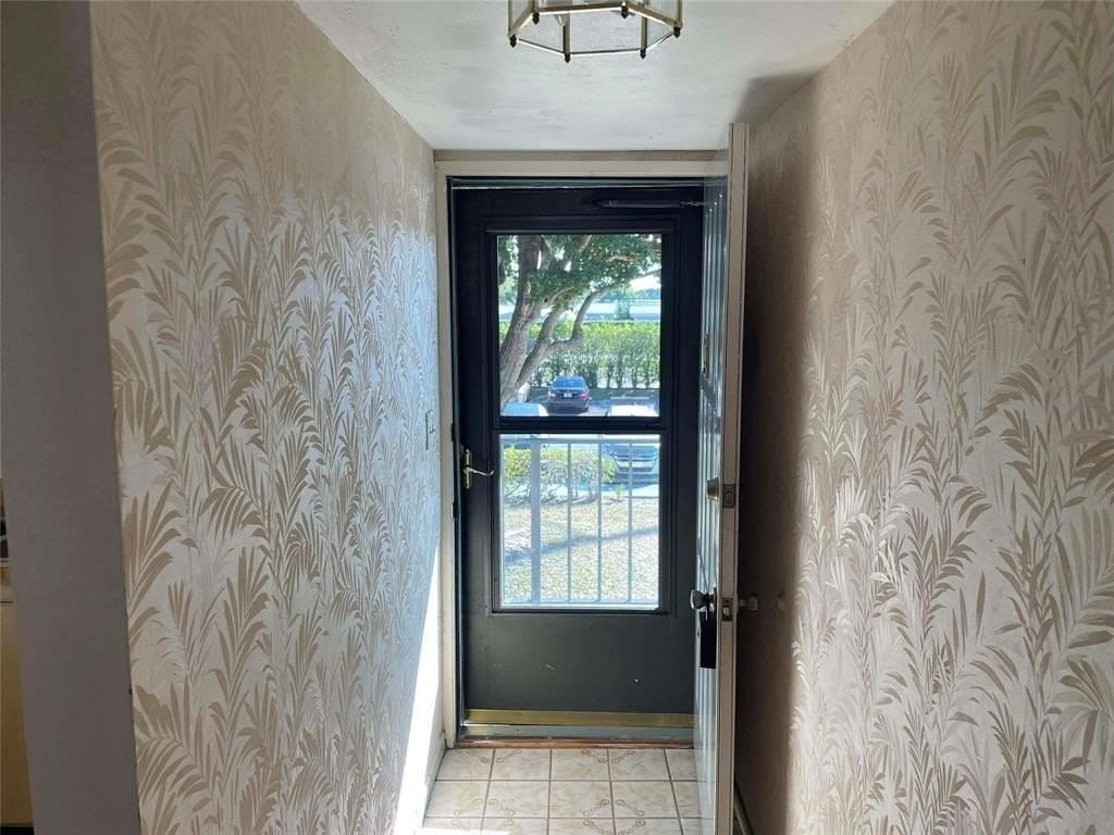 2101 W Woolbright Rd #J202 - Photo 2 of 14